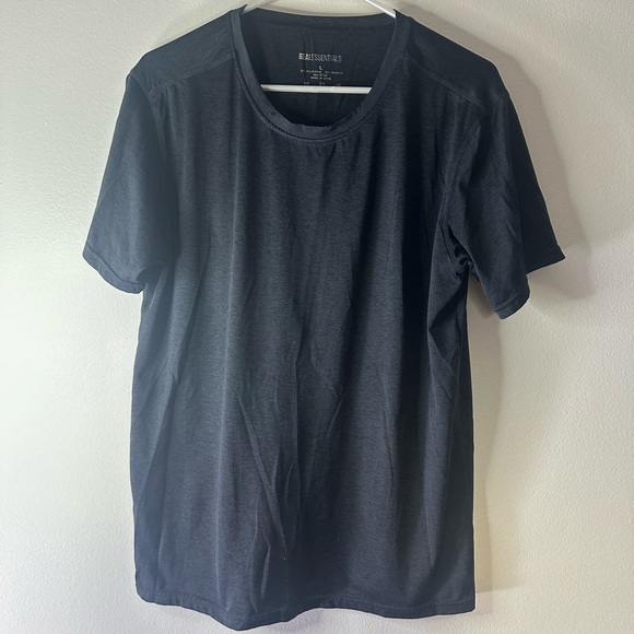 Men’s Real Essentials Size Large Quick Dry 5 Pack Shirt Bundle - Picture 7 of 16